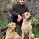 Education canine la roche sur yon, Olivier et ses assistantes
