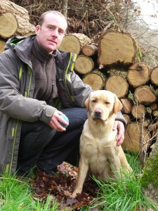 Chien au Pied - Contactez moi